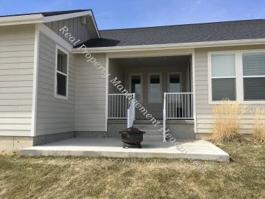 Main picture of 2871 Alexis Ave