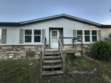 Main picture of 4735 E County Road 74