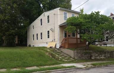 Main picture of 1105 Carson Ave