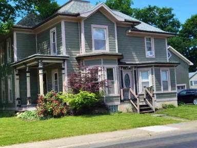 Main picture of 196 Bristol St