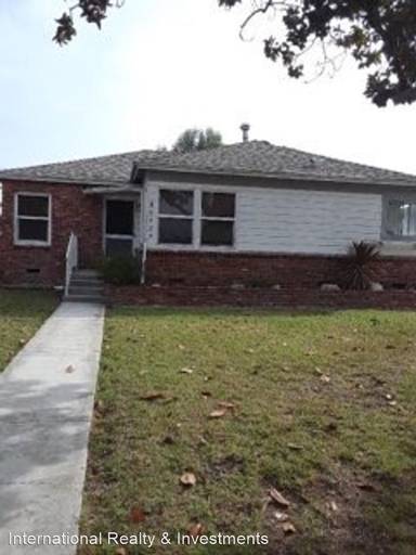 Main picture of 8424 Reading Ave