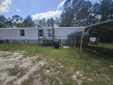 Main picture of 130 Shackett Rd