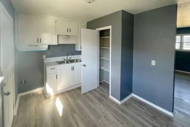 Main picture of 523 42nd St