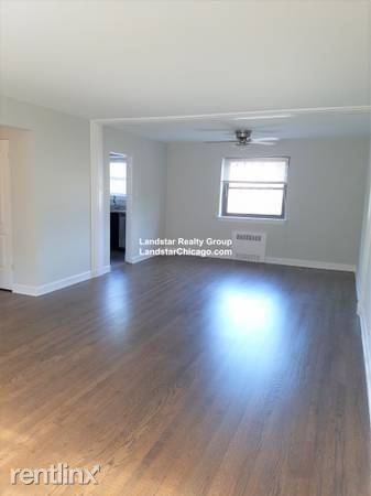 Main picture of 7355 N Sheridan Rd