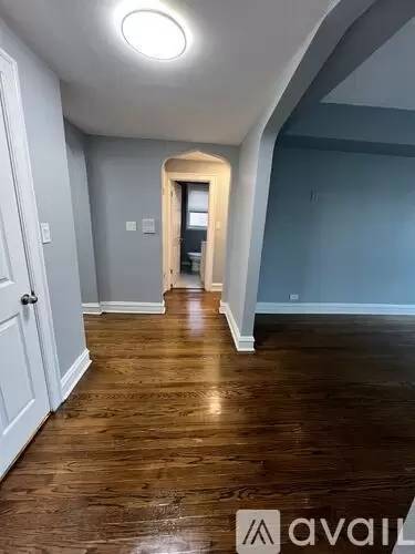 Main picture of 7148 S East End Ave