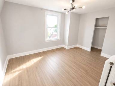 Main picture of 117 4th Ave