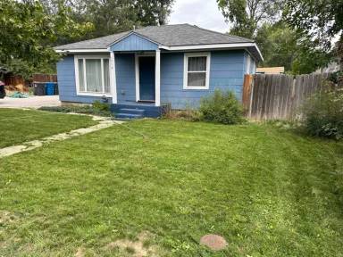 Main picture of 1716 S Latah St