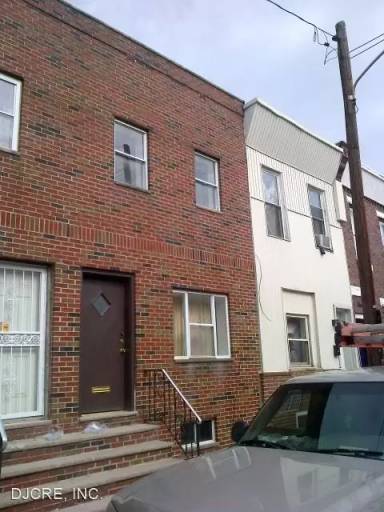 Main picture of 2520 S Sheridan St