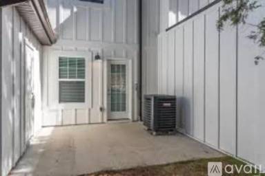 Main picture of 615 Bristol Creek Dr