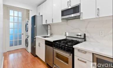 Main picture of 198 Elizabeth St
