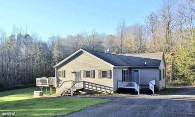 Main picture of 169 Bob Black Rd