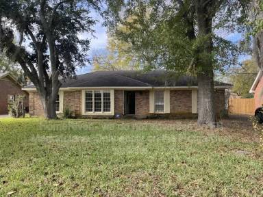 Main picture of 2224 W Aberdeen Dr