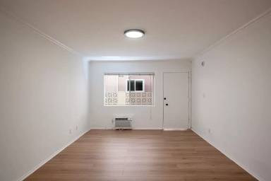 Main picture of 1240 N Ogden Dr