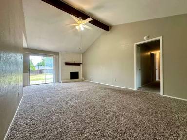 Main picture of 148 Bowie Ln