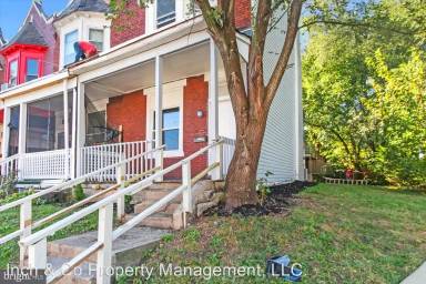 Main picture of 2450 Jefferson St