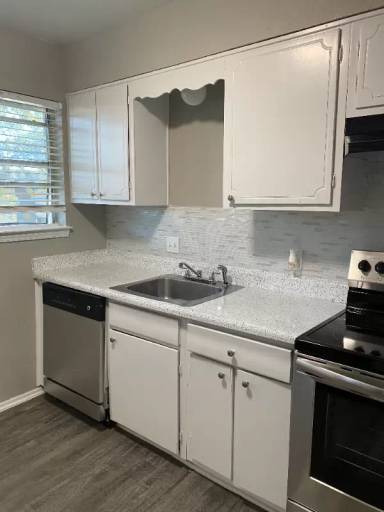 Main picture of 2409 Ridgmar Plz