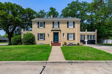 Main picture of 5506 E Gilbert St