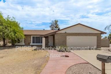 Main picture of 4005 S Mitchell Dr