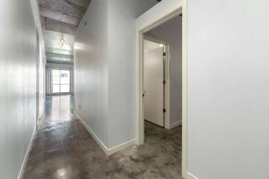 Main picture of 335 W Ponce de Leon Ave