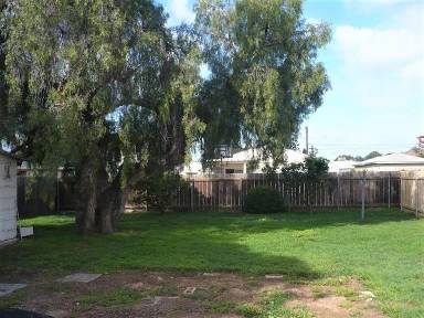 Main picture of 782 Twin Oaks Ave