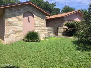 Main picture of 6210 Deaf Smith St