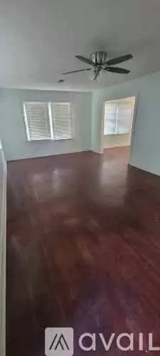 Main picture of 1723 Wisteria St