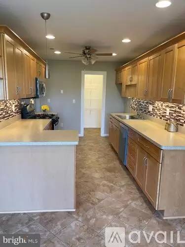 Main picture of 54 Ginger Dr