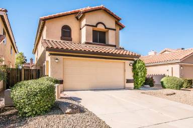 Main picture of 17418 N 46th Pl