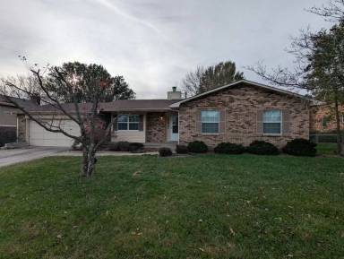 Main picture of 302 Pigeon Pass Rd