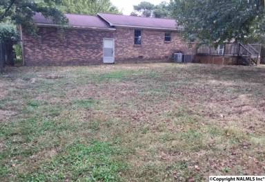 Main picture of 1205 Carter Cir NE
