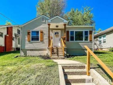 Main picture of 1931 Cecil Ave