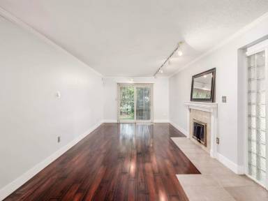 Main picture of 1212 Lake Shore Dr