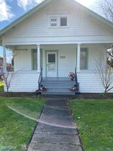Main picture of 109 W 31st St