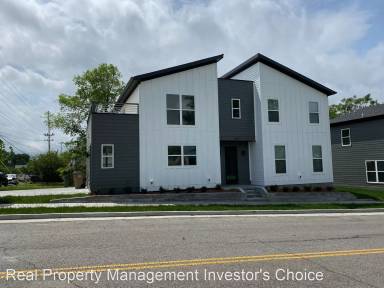 Main picture of 1915 Delta Ave