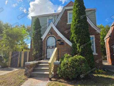 Main picture of 15875 Appoline St