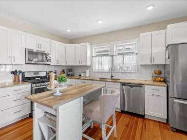 Main picture of 20 Walnut St