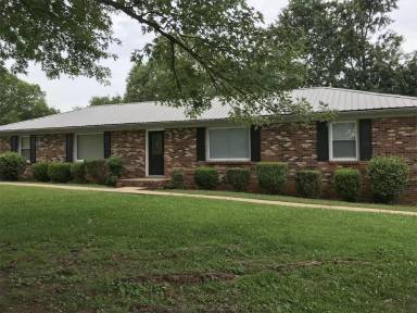 Main picture of 2570 Dixon Ct