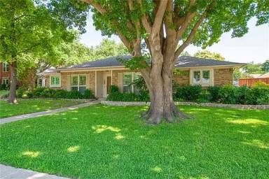 Main picture of 1403 Ridgemoor Ln