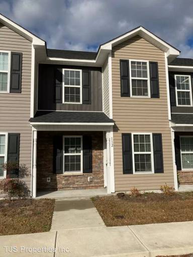 Main picture of 104 Meadow Way