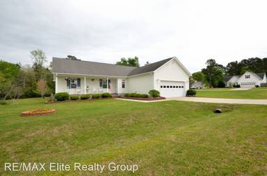 Main picture of 200 Smallberry Ct