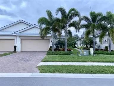 Main picture of 14903 Edgewater Cir