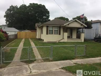 Main picture of 614 Avenue C