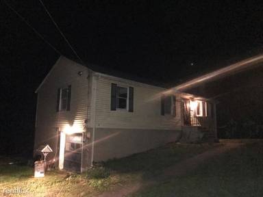 Main picture of 42 Hudson Ave