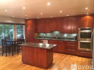 Main picture of 6348 Crooked Oak Ln