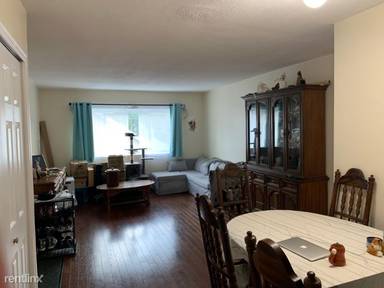 Main picture of 2 Larose Pl