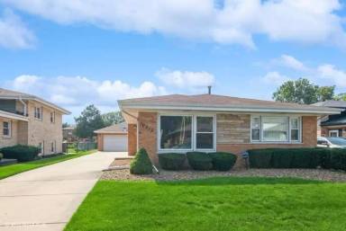Main picture of 10012 S Komensky Ave
