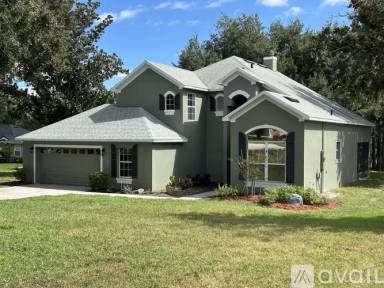 Main picture of 11021 Versailles Blvd