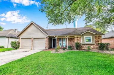 Main picture of 15618 Fox Springs Dr