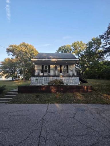 Main picture of 41 Lawrence St