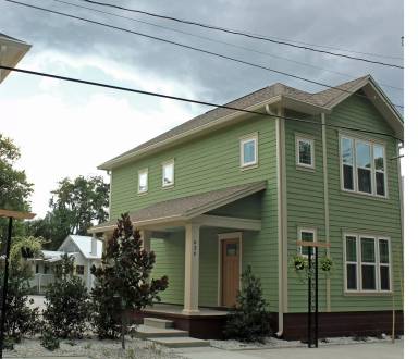 Main picture of 624 NW 10th St